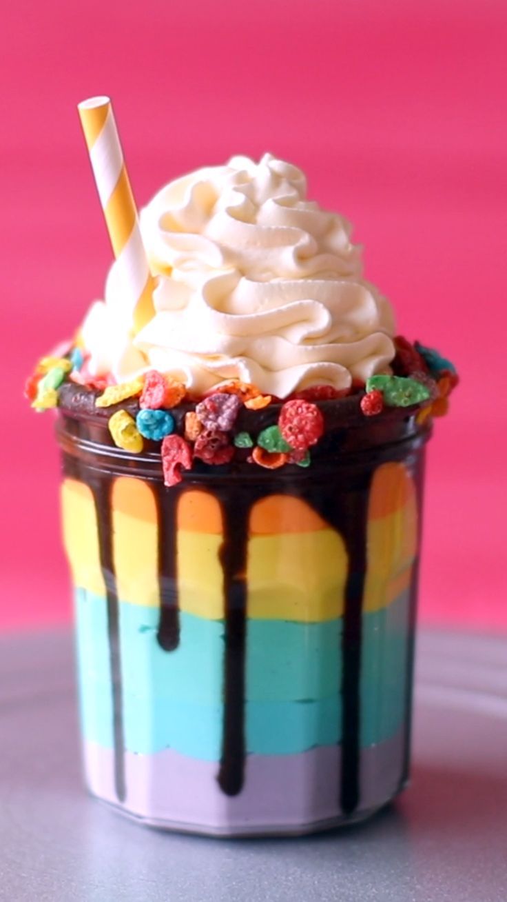 Rainbow Pudding Milkshake