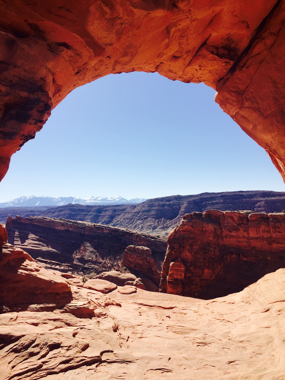 Red canyon arch