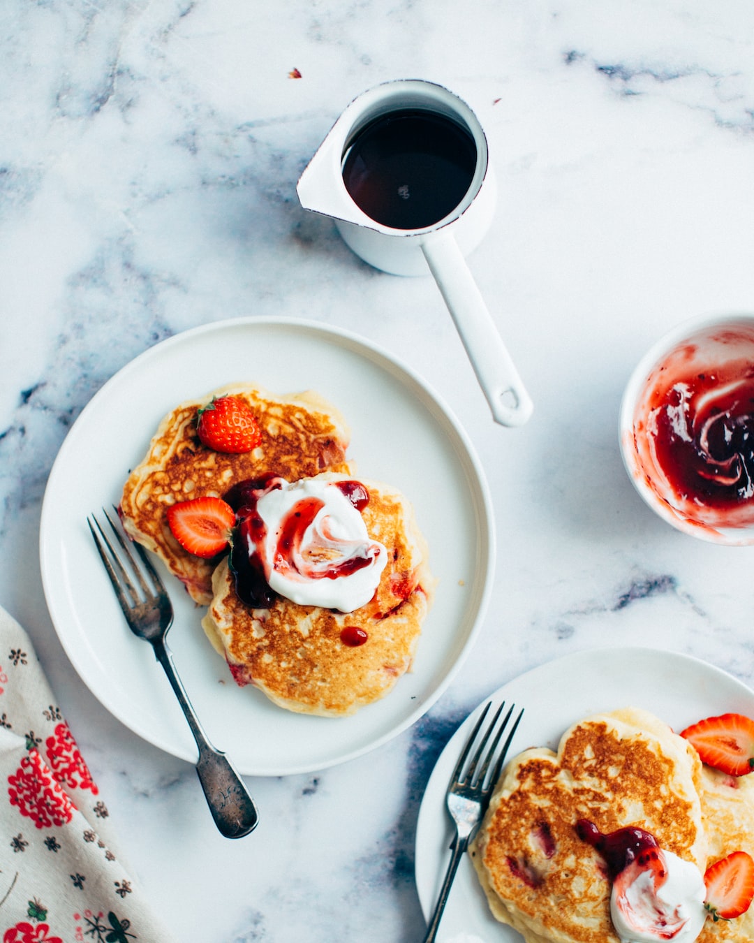 Strawberry Pancakes with Yogurt Cream & Berry Jam