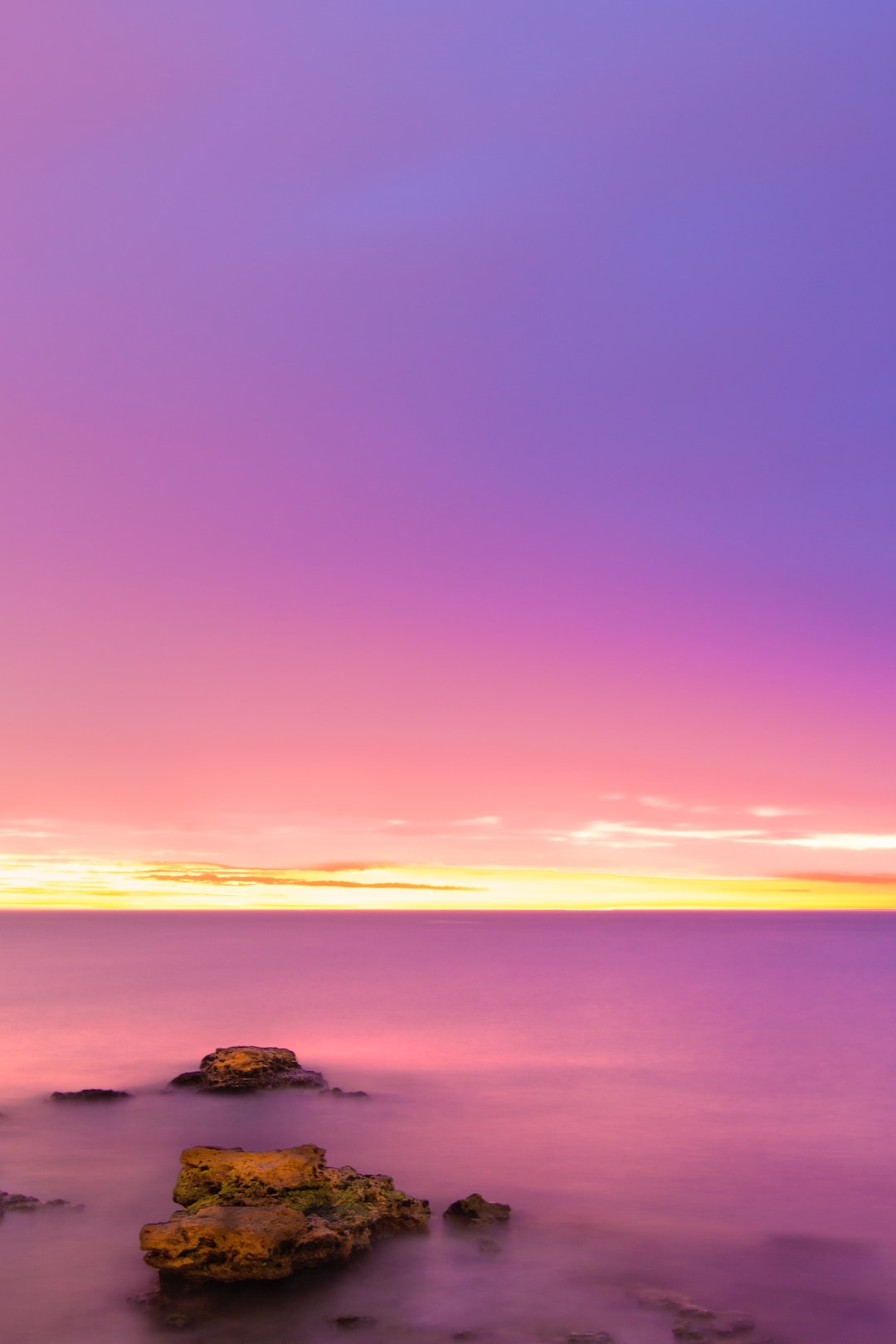 Desde la Playa de la Misericordia de Málaga, muy tempranito por la mañana contemplé y pude disfrutar en en vivo de este verdadero espectáculo que la madre Naturaleza de vez en cuando nos ofrece.