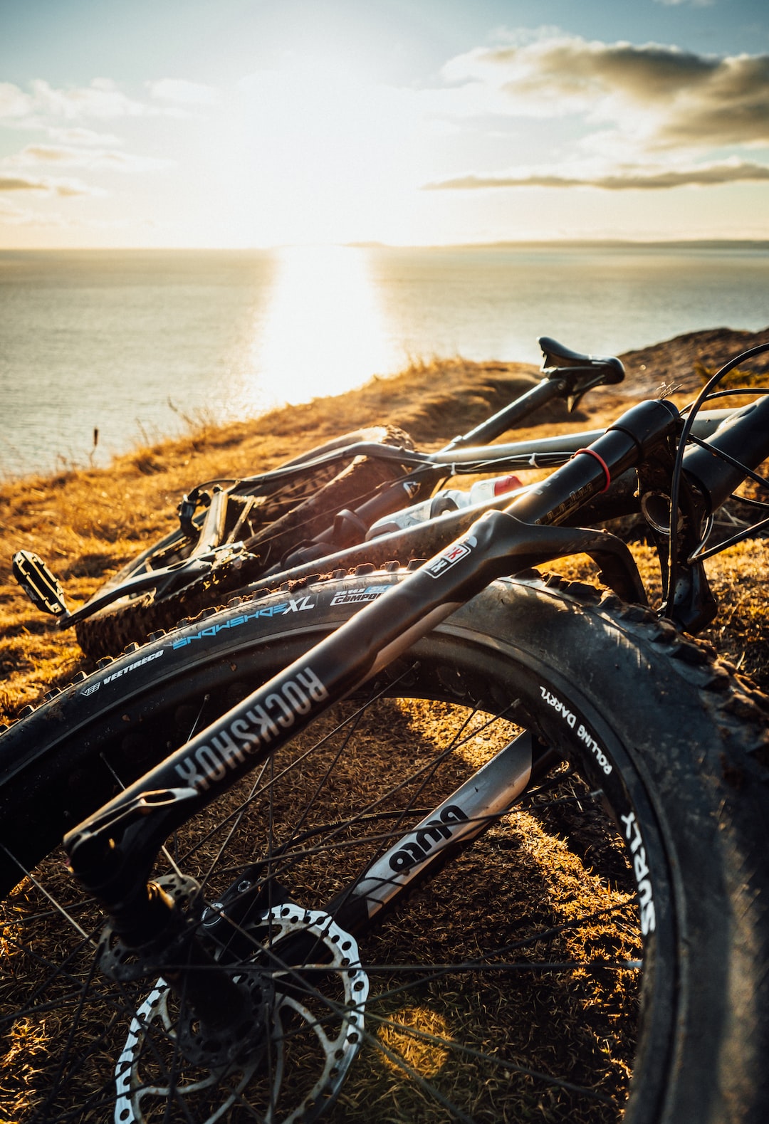 Specialized Fatboy fat bike with bluto rockshocks fork