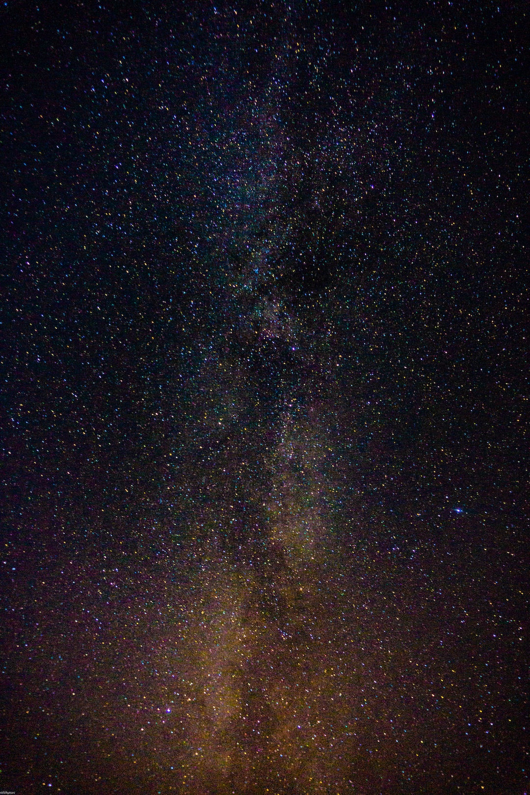 We arrived to the empty field to see the meteor shower. And it was unbelieveble