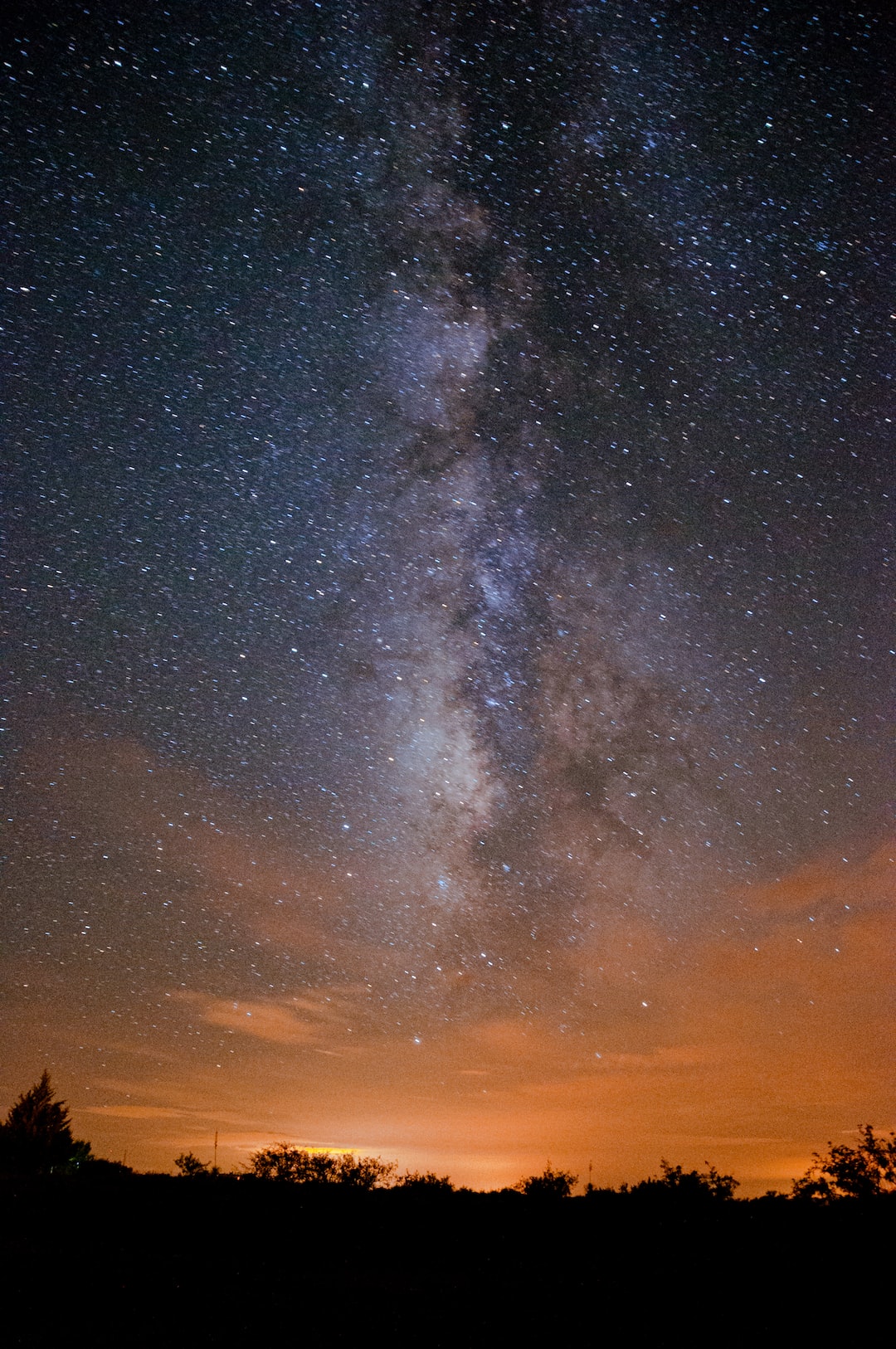 A long exposure capturing milky way galaxy in Dragoon, AZ