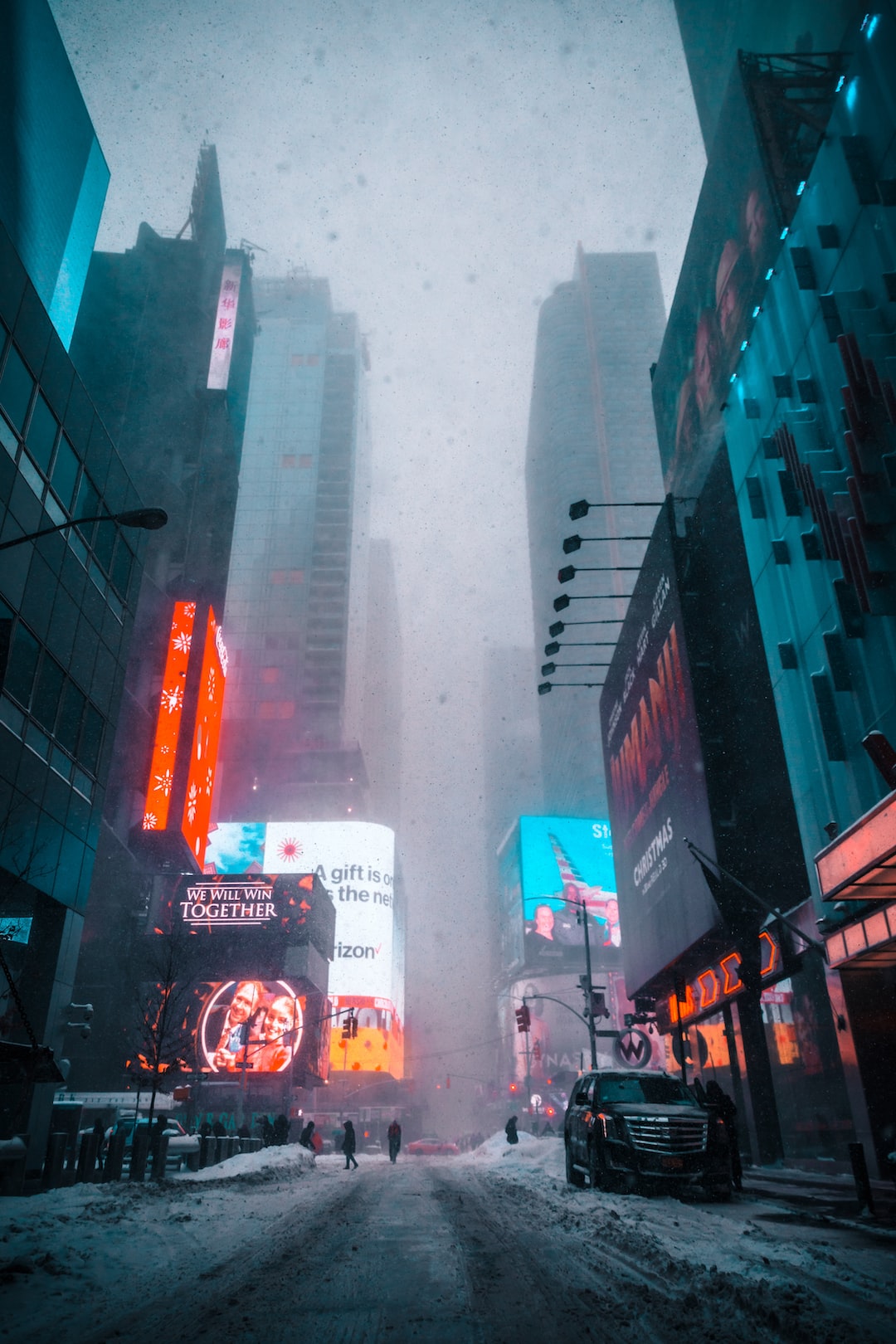 Winder in Time Square.