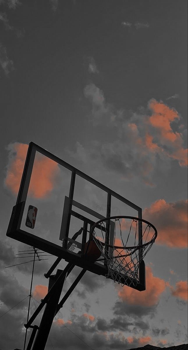 Pin by yoon agatha on basketball in 2022  Cool basketball wallpapers Sky aesthetic Basketball wallpaper
