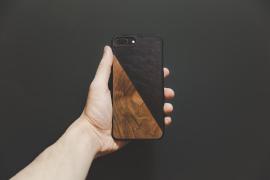 iPhone 8 Plus with Woodcessories Case