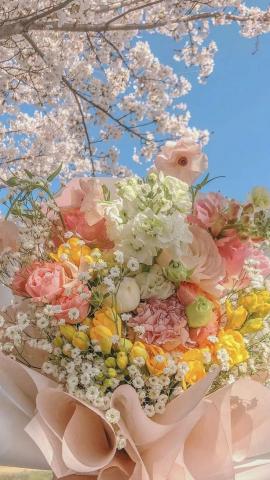 ready for spring  in 2022 Pretty flowers, Beautiful bouquet of flowers, Beautiful flowers