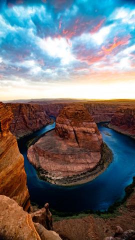 Seeing a sunset at Horseshoe Bend should be on your bucket list.  I had no idea until I saw one and now I have been back 4 times.  Granted it’s only a few hours from where I live, but man is it a breathtaking view.