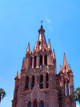A beautiful clear July sky on thursday morning in San Miguel de Allende. (No filter)