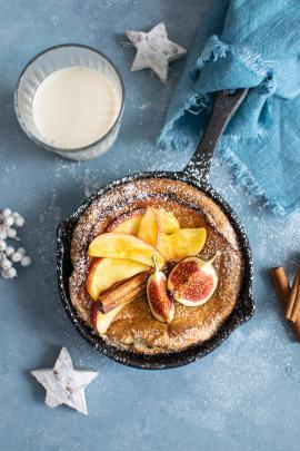 Fruity dutch baby pancake 