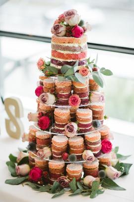 Modern wedding cake