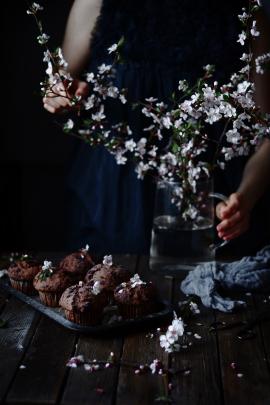 Blooming cherrywood and some cupcakes