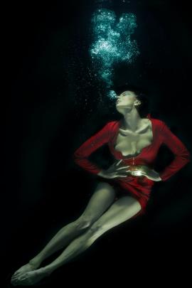 underwater portrait