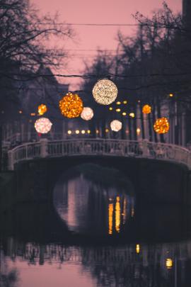 Christmas lights at Delft center