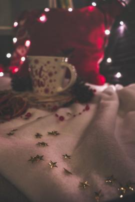 Christmas decor - golden stars and winter tea.