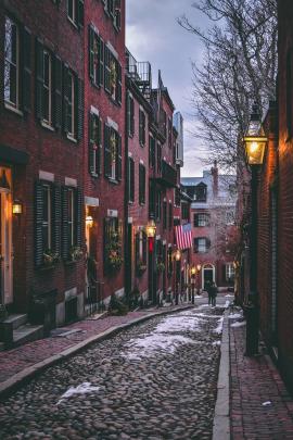 They say that Acorn Street is the most photographed street in Boston so it’s rare to have it be so quiet.