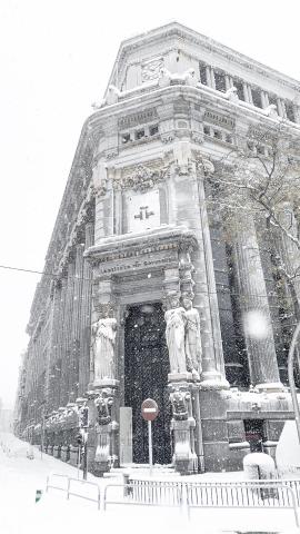 Cervantes - Gran Via, Madrid during the Filomena snowstorm