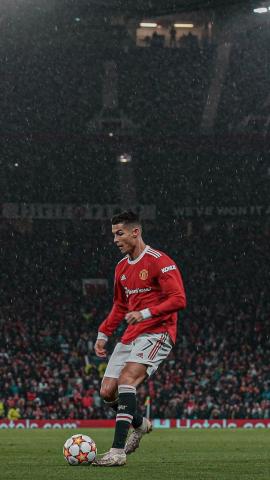 Pin su Cristiano Ronaldo  Cristiano ronaldo training Manchester united wallpaper Cristiano ronaldo manchester