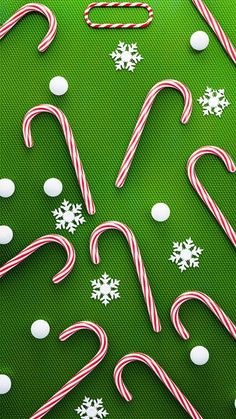 iPhone Dynamic Island Christmas Candies  iPhone Wallpapers